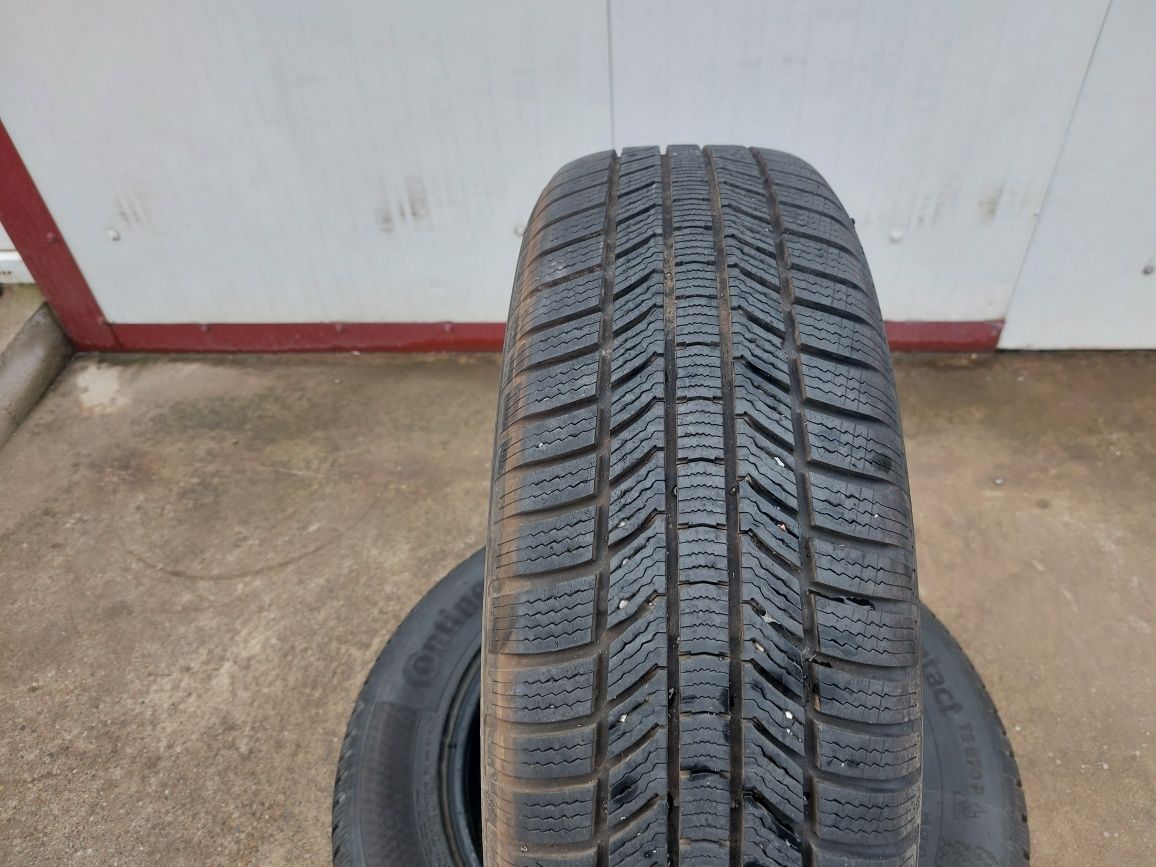 150 lei bucata!Doua anvelope M+S/IARNA 215 65 17 Continental 2022!7 mm