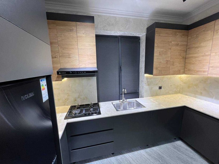 Стильная 3-комнатная студия в новостройке с дизайнерским ремонтом