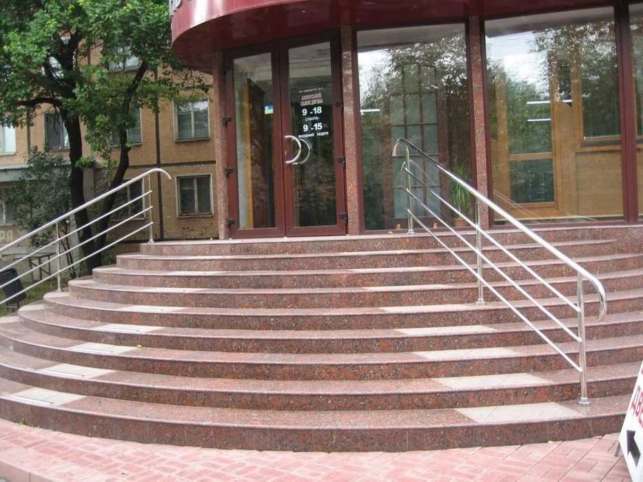 Гранитные Ступени В наличии и под заказ. Монтаж