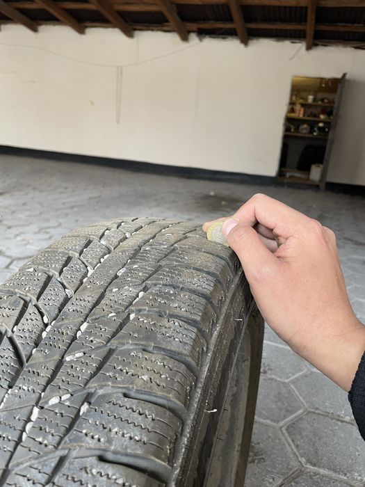 Прдается зимные шины 185/70/14