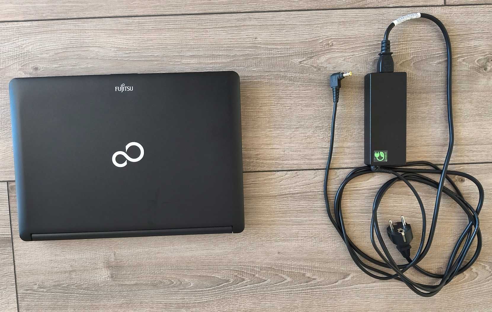 лаптоп Fujitsu LifeBook S710