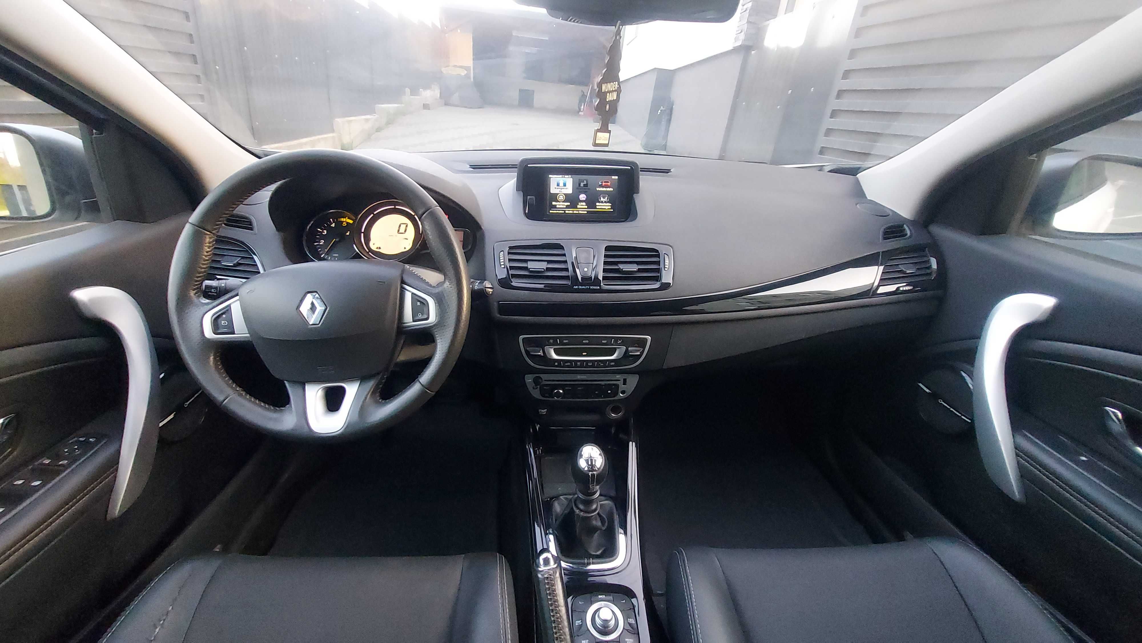 Renault Megane Bose 2012/1.5 dci/110 cp/Navigatie/Cameră Carlig/Euro 5