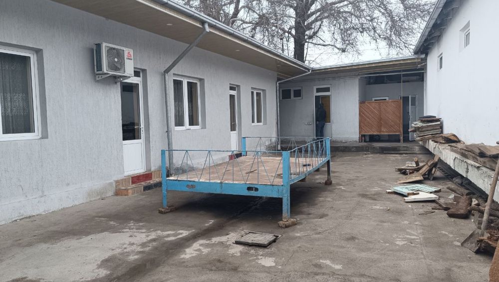 Вдоль дороги Продается нежилой фонд ( чайхана) на 6,25 сотках Кибрай