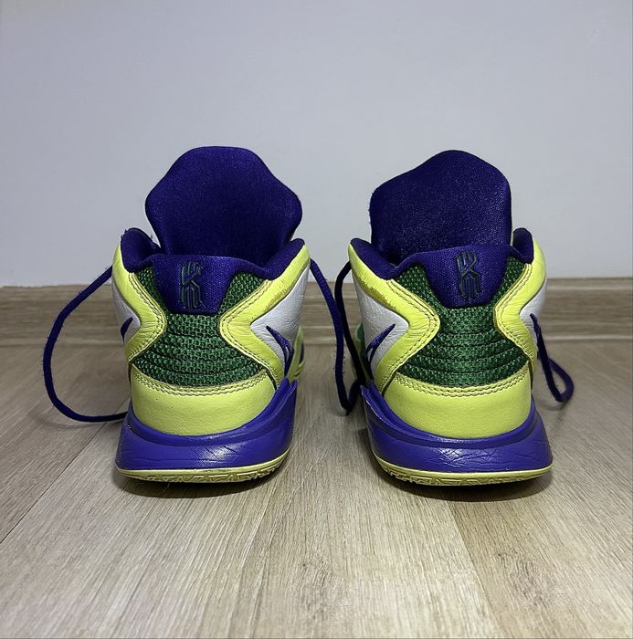 Ghete de baschet Kyrie 39