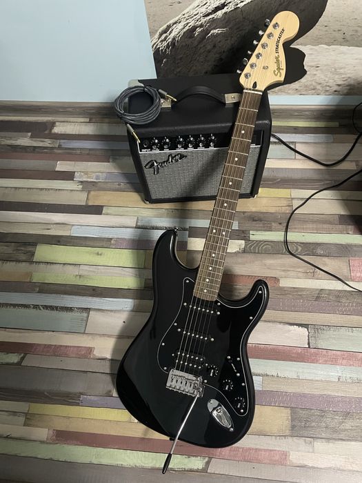 Fender SQ Aff. Strat HSS PACK CFM