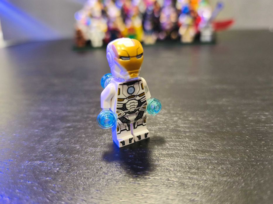 LEGO мини фигурки