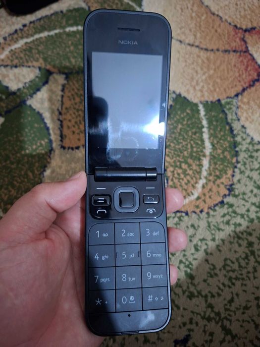 Tugamali telefon, Nokia 2720 Flip Dual Sim