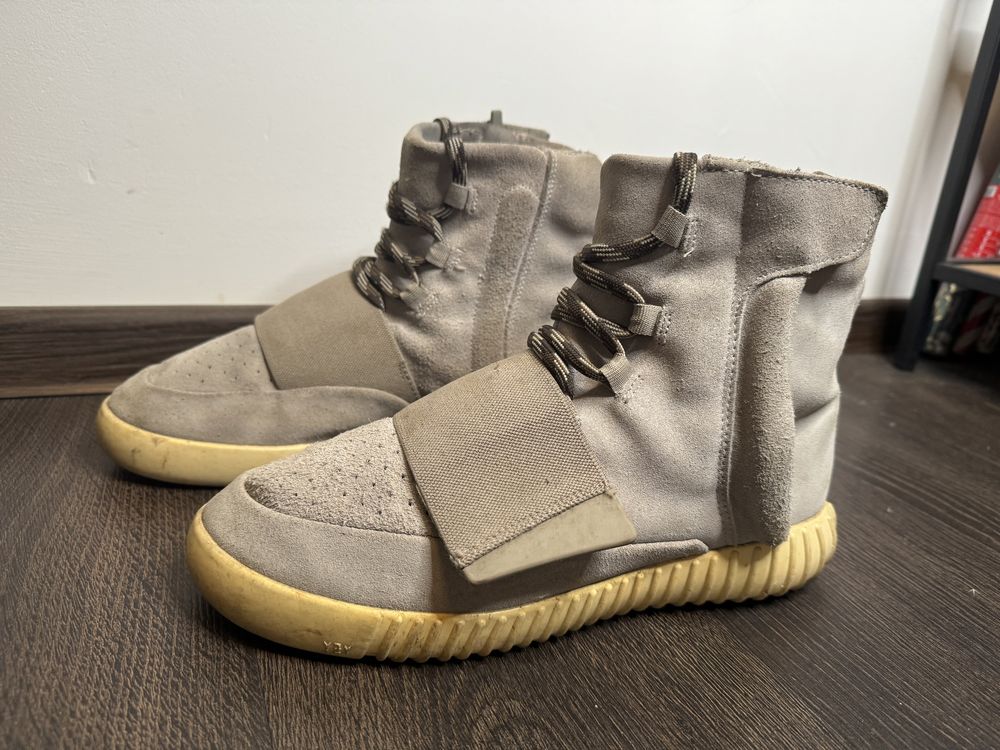 YEEZY Boost 750 marime 43,1/3