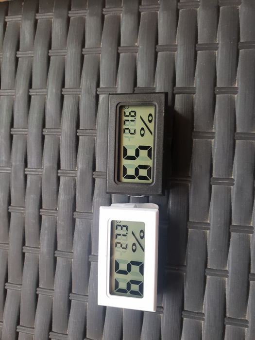 Termometru si umiditate atmosferica