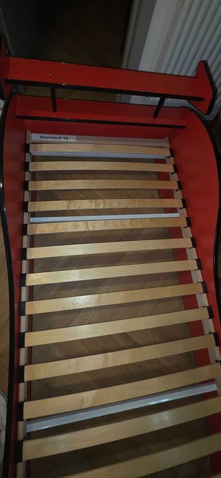 Pat copil, forma masina