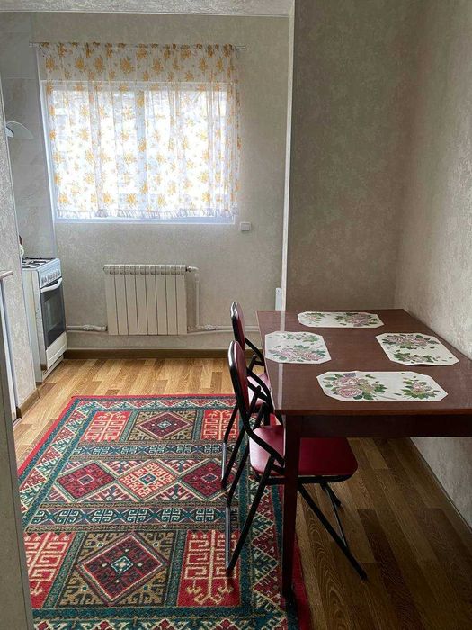 Сдам евро квартиру на Садыка Азимова ц1