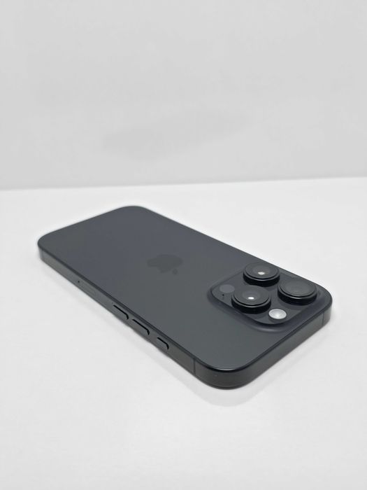iPhone 16 Pro 128GB Titanium Black