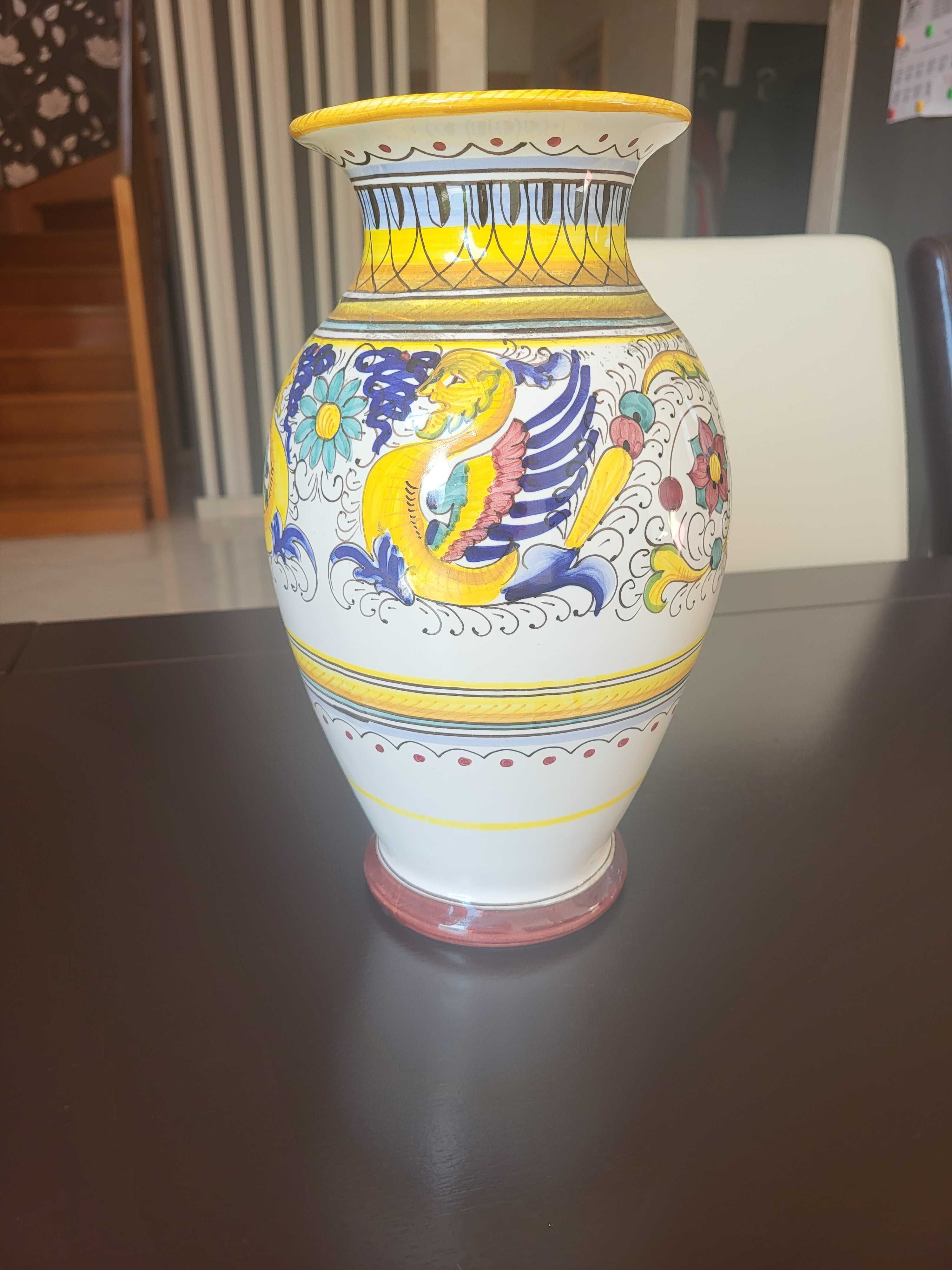 Obiecte decorative traditionale, realizate manual
