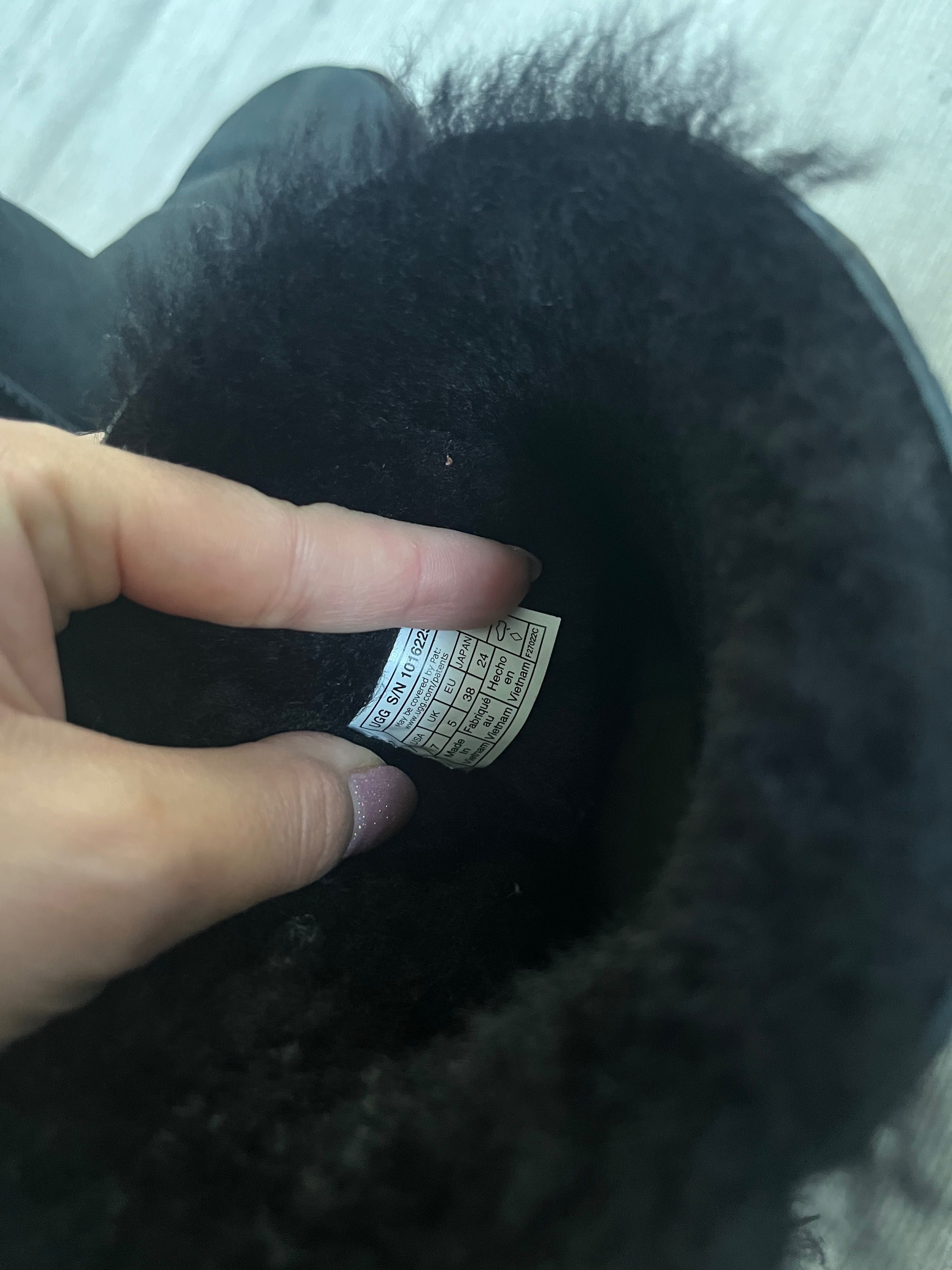 Ugg апрески черни