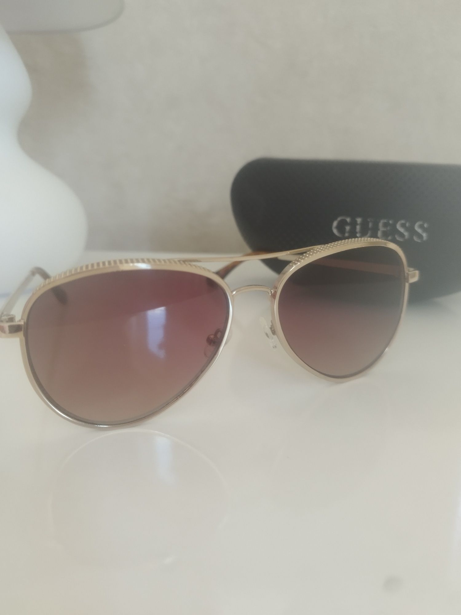 Слънчеви очила Guess