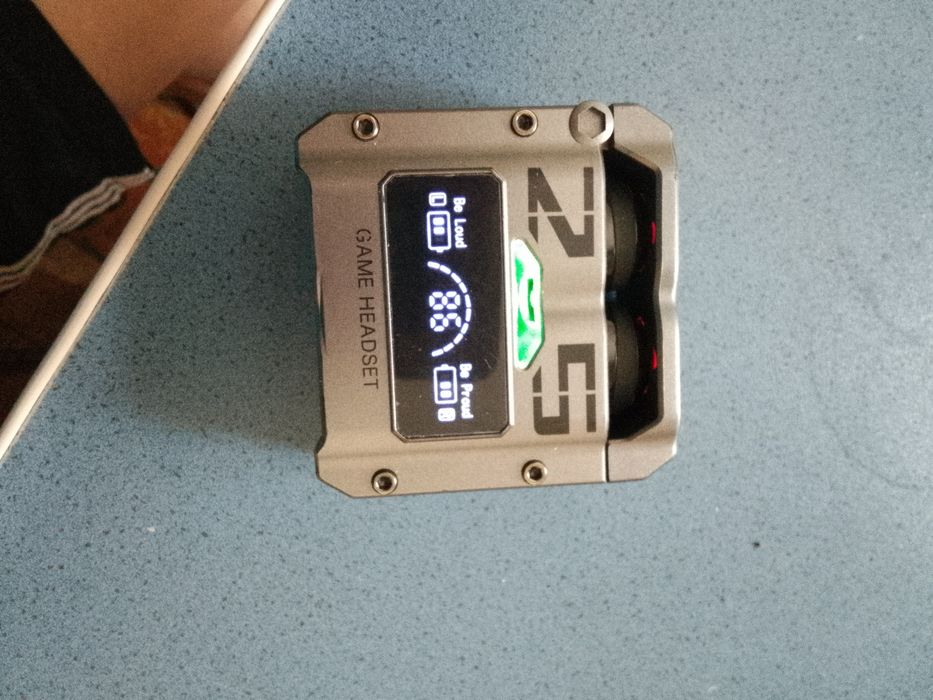 Продам наушники беспроводные