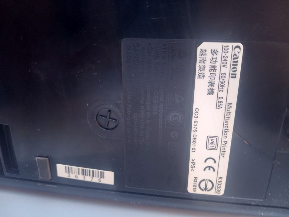 Vând două imprimante  conform imaginilor