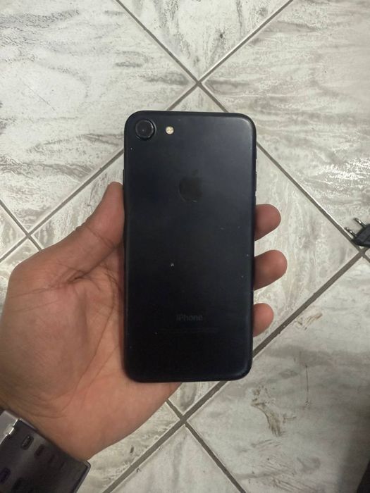 Iphone 7 128GB sotiladi