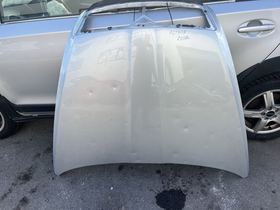 Капак Skoda Octavia 2010г