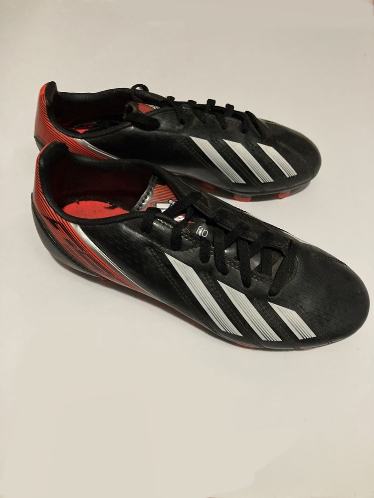 Бутонки Adidas f10