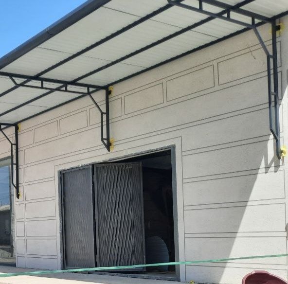 Дарвоза 2,70 эни. 2,10 буйи