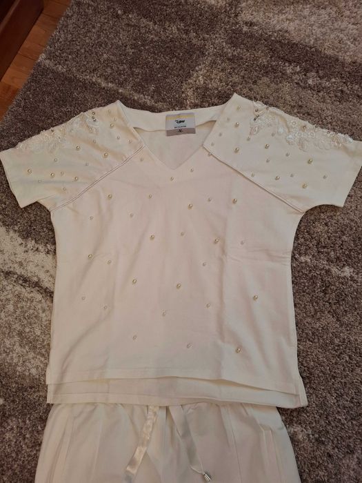 Дамски бял сет с камъчета