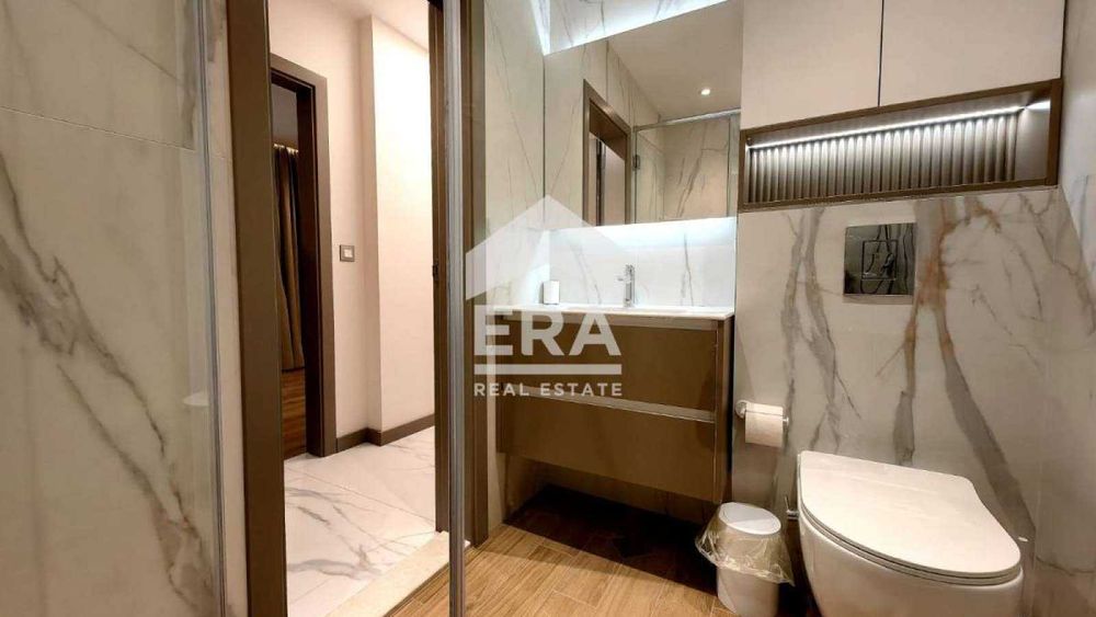 Дава се под наем Тристаен апартамент в Русе, Център - 86 кв.м за 950 € - Снимка #14