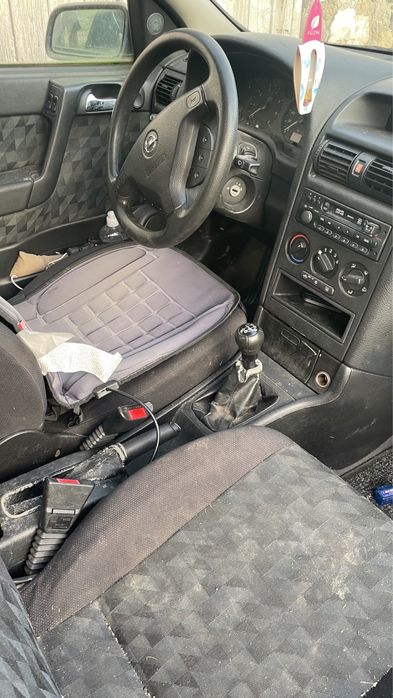 Opel astra G 2 usi 1.6 benzina