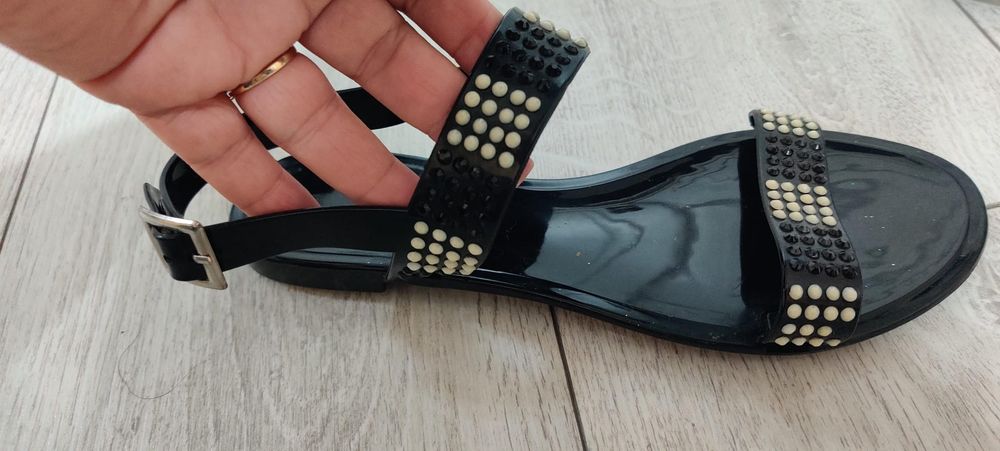 Sandale de damă de la EPICA. Mărimea 38