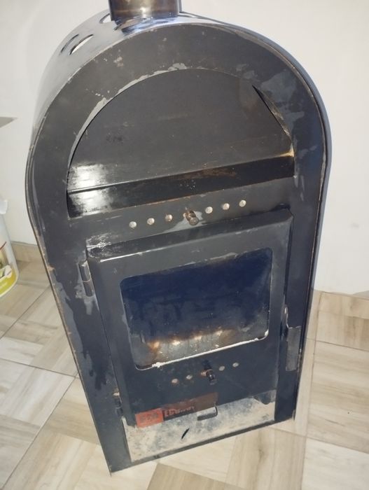 Șemineu  stare buna