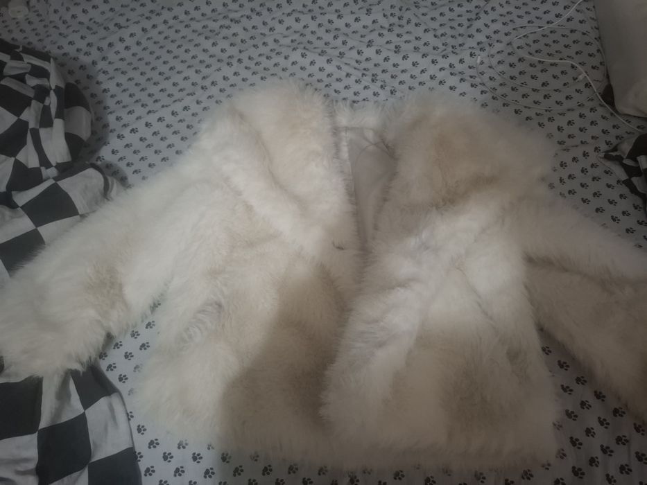 Продам короткую шубу