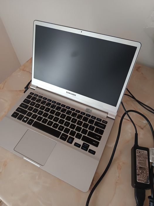 Laptop I5 Samsung cu ssd , Incarcator