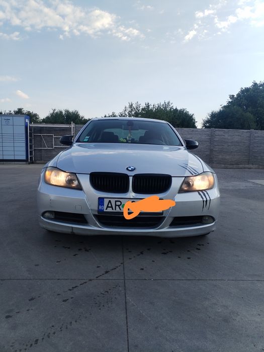 Vând BMW E90 163 CP