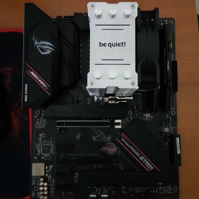 Ryzen 7 5800x/ROG Strix B550F Gaming