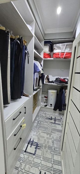 Malika kvartira sotiladi srochno