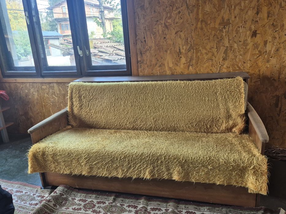 Продавам холно обзавеждане