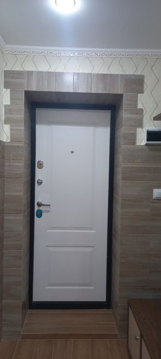 2 комн р-он 8 школы,кафе Ахтамар