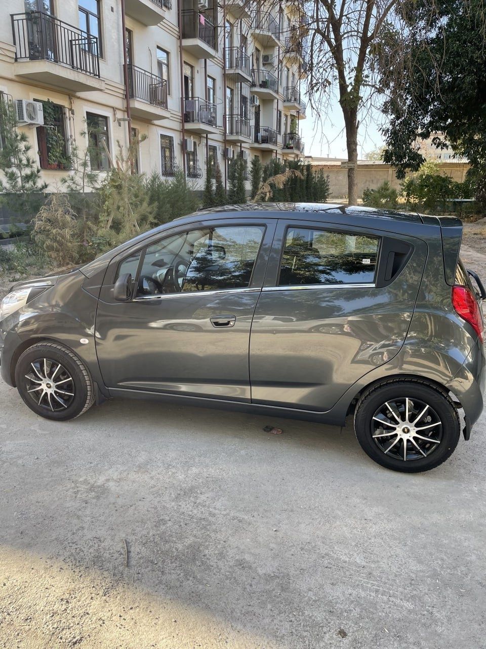 Chevrolet Spark 2019 2 позиция