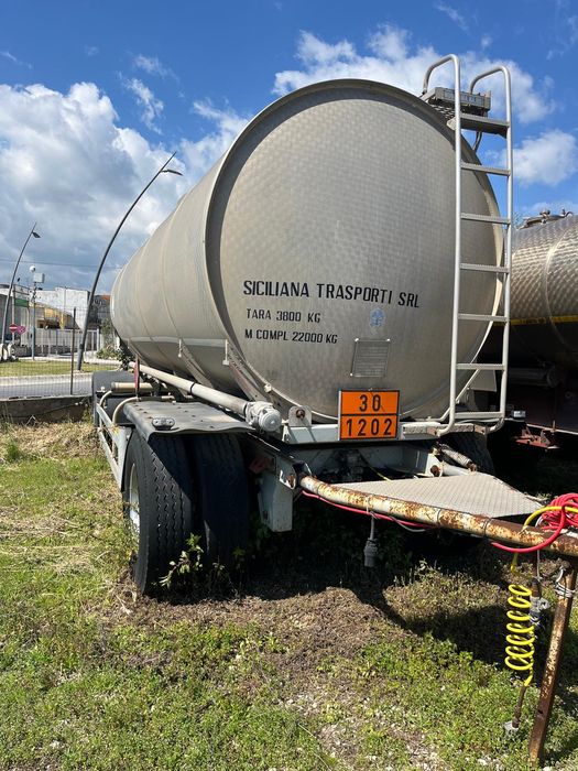 Cisterna agricolă 20 T-15000 €