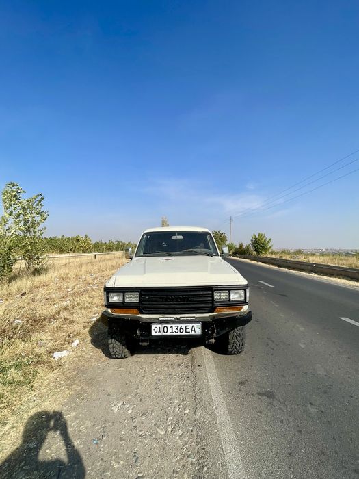 Toyota Land Cruser 60 California