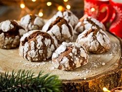 Кутия с напукани какаови сладки Перфектен подарък за Коледа!