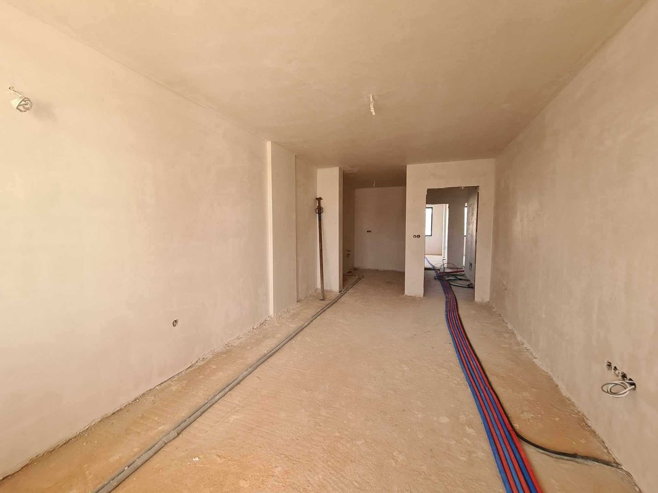 Продава се Тристаен апартамент в Хасково, Бадема - 94 кв.м за 918 €/кв.м - Снимка #1