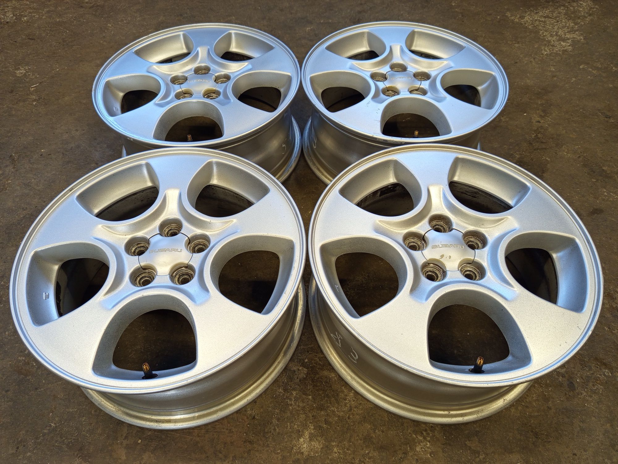 16" Subaru Оригинални Джанти 5x100 Субару