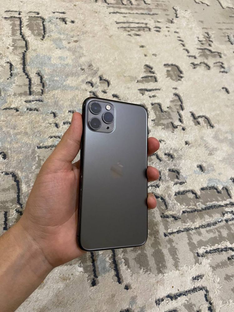 Iphone 11 pro IDEAL SROCHNI