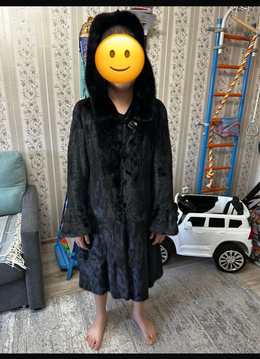 Шуба норковая черная с капюшоном