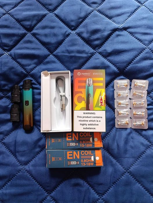 Kit Joyetech EVIO C2 cu accesorii