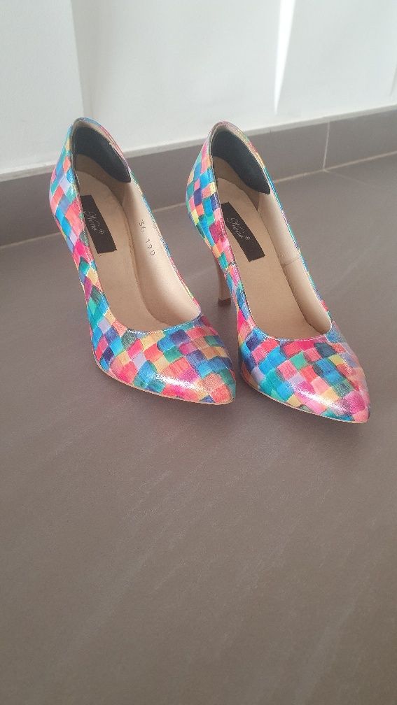 Pantofi Stiletto