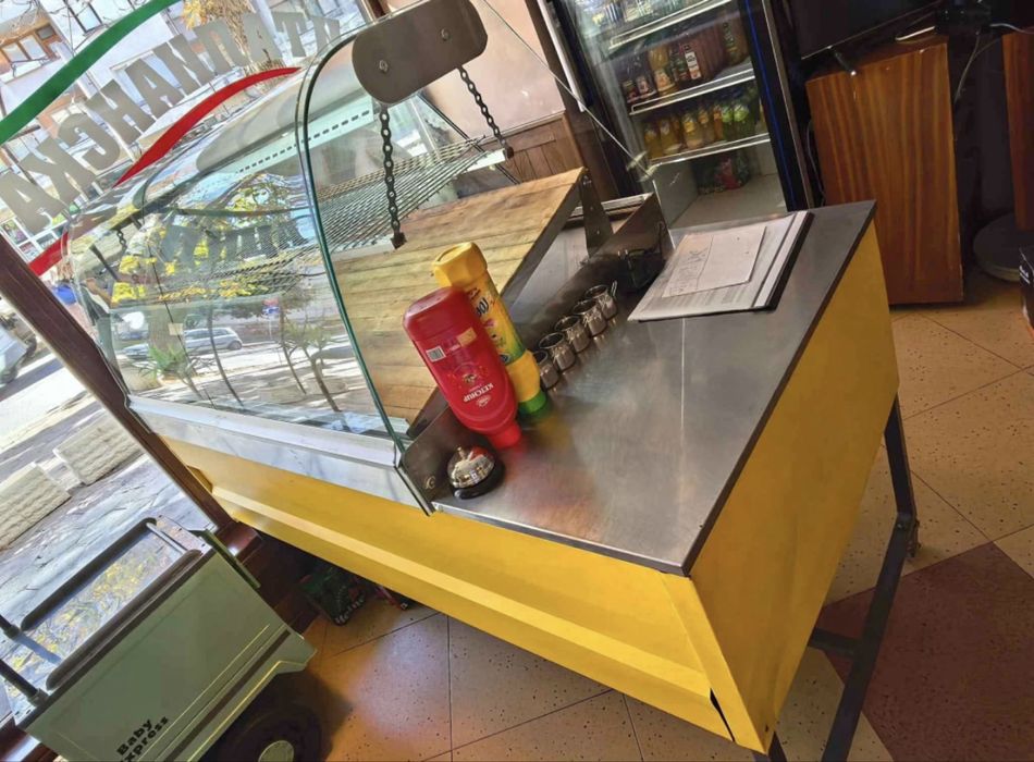 Топла витрина LED