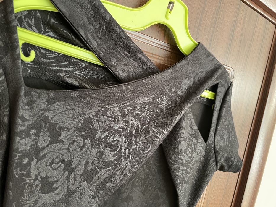 Страхотна черна рокля MEGZ