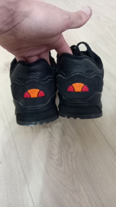 Маратонки Ellesse 39,5